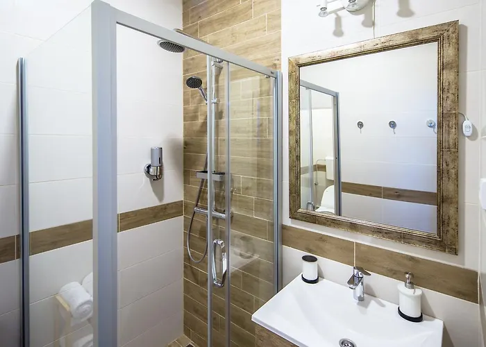 Rose Lux بلغراد